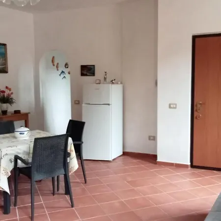 L'oleandro Apartment *